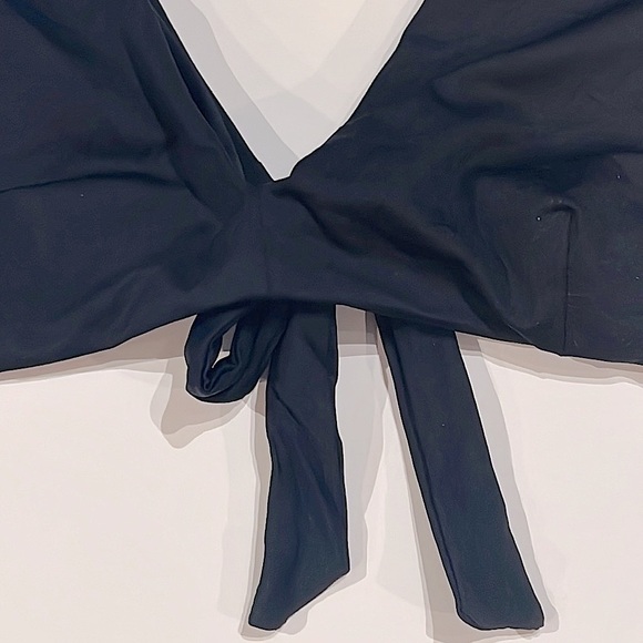 Volcom Simply Seamless Halter - Picture 6 of 11